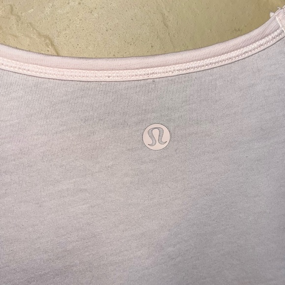 Lululemon 🍋 All It Takes Short Sleeve
Butter Pink Size 6 - Picture 10 of 11